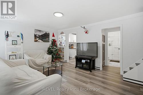 18 Kingsmill Street, Fort Erie (Central), ON - Indoor