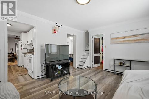 18 Kingsmill Street, Fort Erie (Central), ON - Indoor