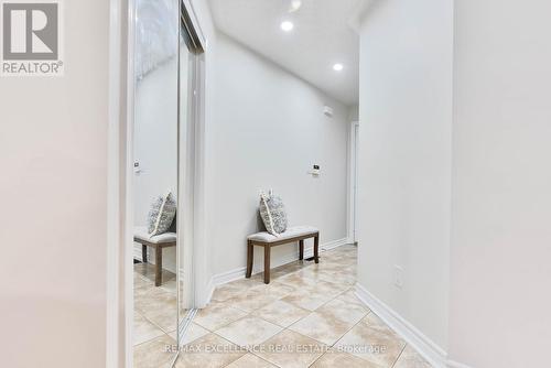 663 Macbeth Heights, Mississauga, ON - Indoor Photo Showing Other Room