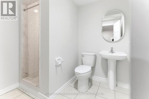 663 Macbeth Heights, Mississauga, ON - Indoor Photo Showing Bathroom