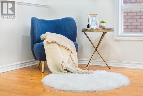 663 Macbeth Heights, Mississauga, ON - Indoor