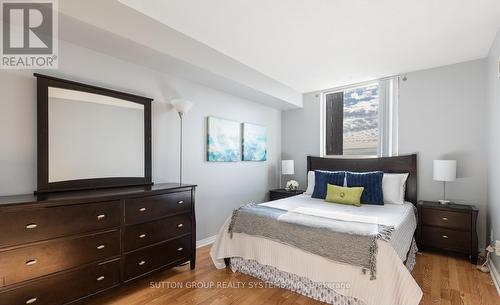 1805 - 135 Hillcrest Avenue, Mississauga, ON - Indoor Photo Showing Bedroom
