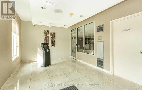 1805 - 135 Hillcrest Avenue, Mississauga, ON - Indoor Photo Showing Other Room