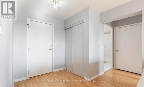 1805 - 135 Hillcrest Avenue, Mississauga, ON - Indoor Photo Showing Other Room