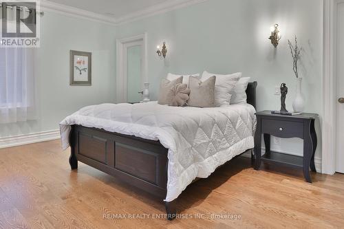 1511 Broadmoor Avenue, Mississauga, ON - Indoor Photo Showing Bedroom