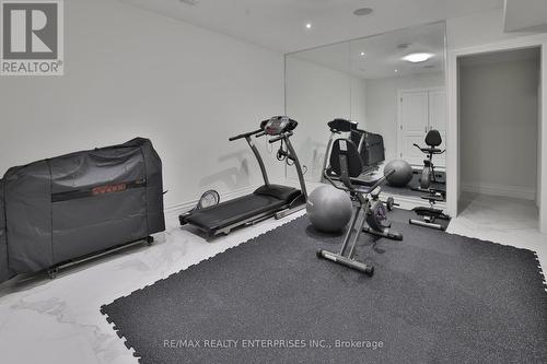 1511 Broadmoor Avenue, Mississauga, ON - Indoor Photo Showing Gym Room