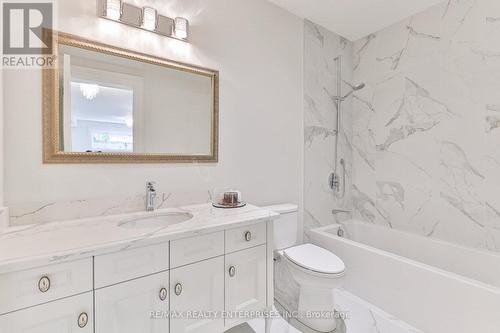 1511 Broadmoor Avenue, Mississauga, ON - Indoor Photo Showing Bathroom
