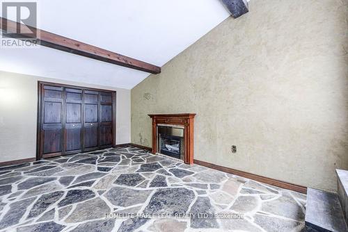 253048 9Th Line, Amaranth, ON - Indoor Photo Showing Other Room