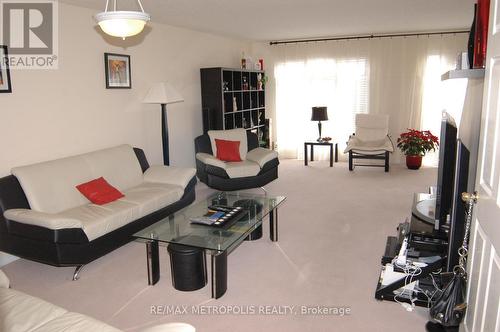 C17 - 619 Wild Ginger Avenue, Waterloo, ON - 