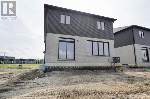 3084 Buroak Drive, London North (North S), ON - Outdoor