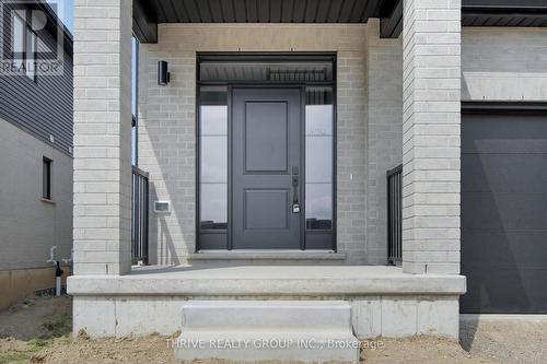 3084 Buroak Drive, London North (North S), ON - Outdoor With Exterior