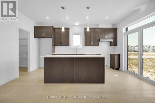 3096 Buroak Drive, London North (North S), ON - Indoor Photo Showing Kitchen