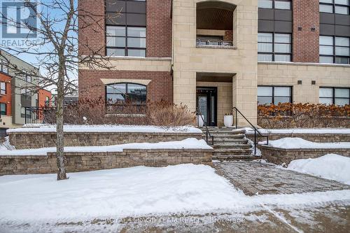 101 - 351 Bayrose Drive, Ottawa, ON - Outdoor