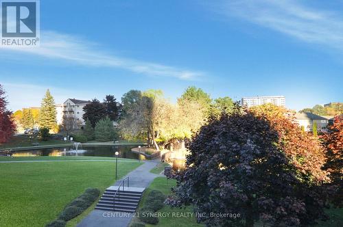 Common Grounds - 631 - 515 St Laurent Boulevard, Ottawa, ON - Outdoor