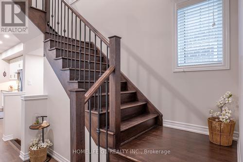 385 Threshing Mill Boulevard, Oakville, ON - Indoor Photo Showing Other Room