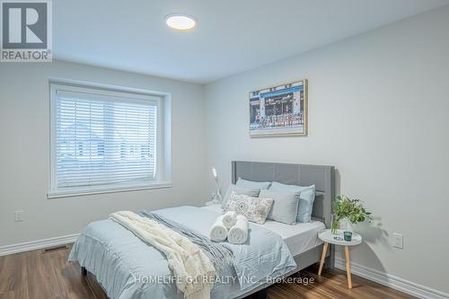 385 Threshing Mill Boulevard, Oakville, ON - Indoor Photo Showing Bedroom