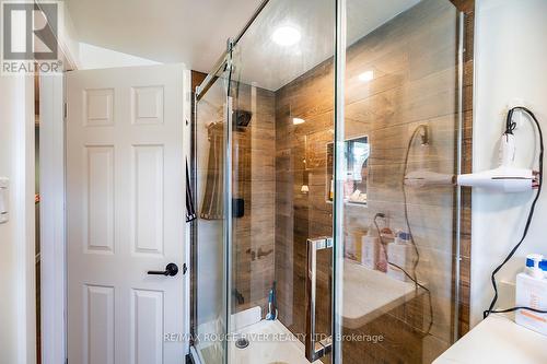 229 Liberty Street N, Clarington (Bowmanville), ON - Indoor Photo Showing Bathroom