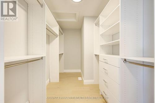 2310 Wickerson Road, London South (South K), ON - Indoor With Storage