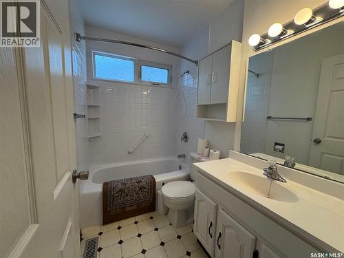 67 Milford Crescent, Regina, SK - Indoor Photo Showing Bathroom