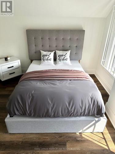 Upper - 10496 Islington Avenue, Vaughan, ON 