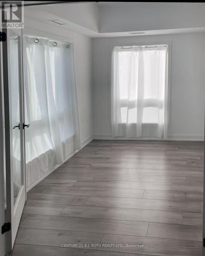 117 - 4 Spice Way, Barrie, ON - Indoor Photo Showing Other Room