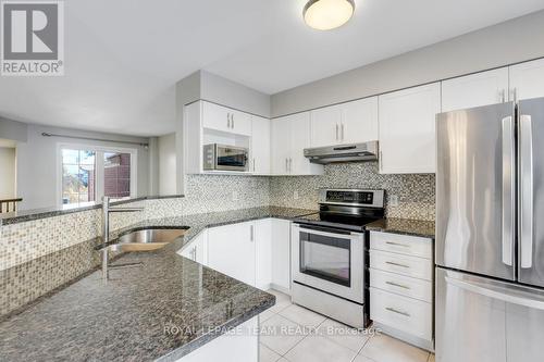 13 Grammercy Park, Ottawa, ON - Indoor Photo Showing Kitchen With Double Sink With Upgraded Kitchen
