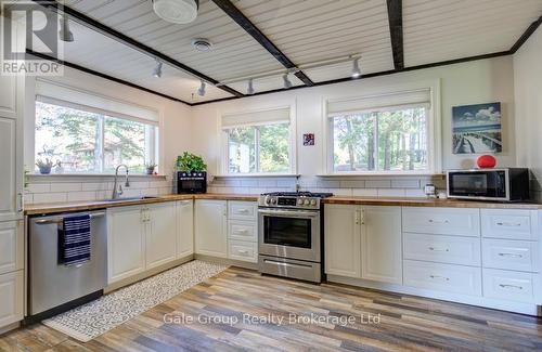 56559 Heritage Line, Bayham, ON - Indoor Photo Showing Kitchen