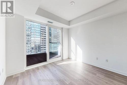 909 - 395 Square One Drive, Mississauga, ON - Indoor Photo Showing Other Room