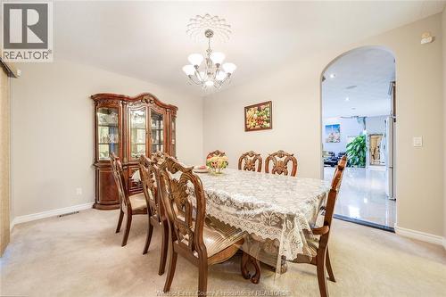 460 Shoreview Circle, Windsor, ON - Indoor Photo Showing Dining Room