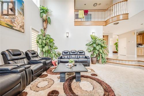 460 Shoreview Circle, Windsor, ON - Indoor Photo Showing Other Room