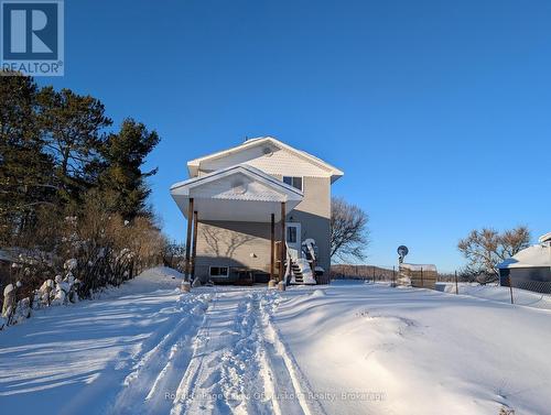 38 Ottawa Avenue, South River, ON - Outdoor