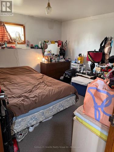 1028 Crabbe Lane, Dysart Et Al (Guilford), ON - Indoor Photo Showing Bedroom