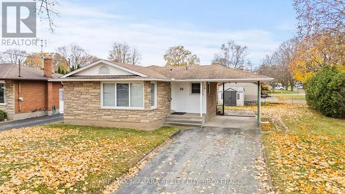 50 ROYAL MANOR DRIVE  St. Catharines (Carlton/Bunting), ON L2M 4L6