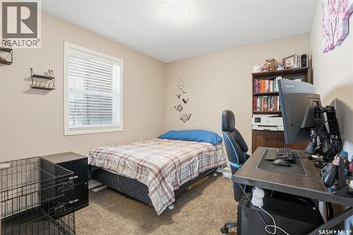 327 100 Chaparral Boulevard, Martensville, SK - Indoor Photo Showing Bedroom