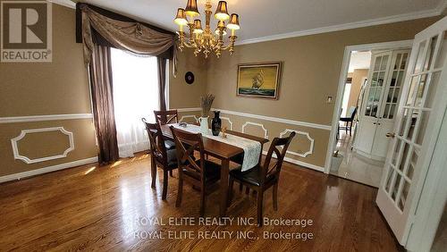3530 Kingbird Court, Mississauga, ON - Indoor Photo Showing Dining Room