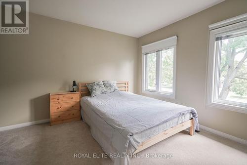 3530 Kingbird Court, Mississauga, ON - Indoor Photo Showing Bedroom