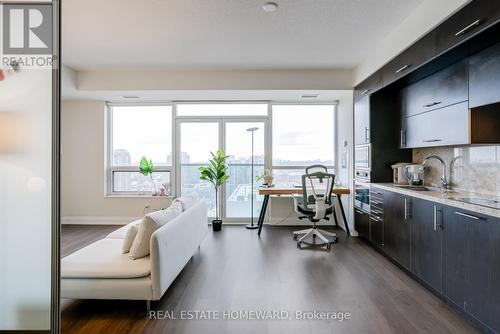 2509 - 2 Anndale Drive, Toronto, ON - Indoor