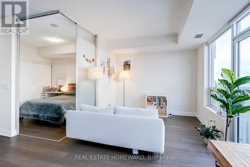 2509 - 2 Anndale Drive, Toronto, ON - Indoor