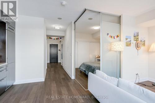 2509 - 2 Anndale Drive, Toronto, ON - Indoor