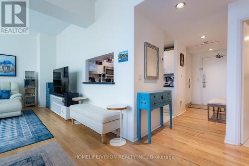 306 - 1901 Yonge Street, Toronto, ON - Indoor