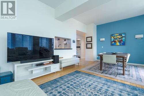 306 - 1901 Yonge Street, Toronto, ON - Indoor