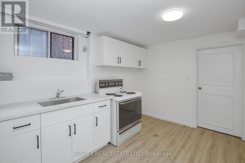 122 Lisgar Street, Toronto, ON - Indoor Photo Showing Kitchen