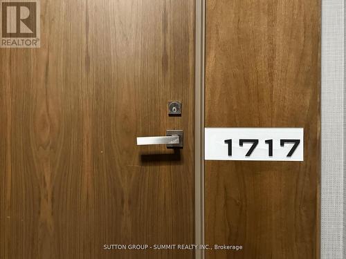 1717 - 275 Village Green Square, Toronto, ON - 