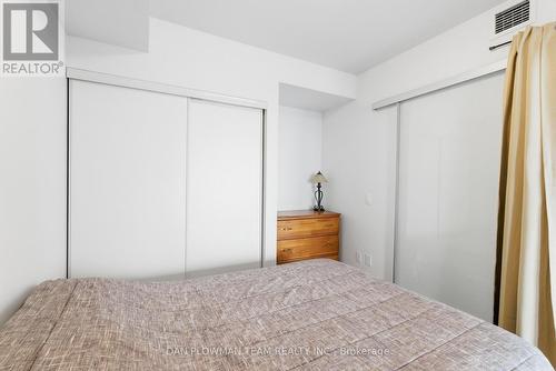 1121 - 2550 Simcoe Street N, Oshawa, ON - Indoor Photo Showing Bedroom