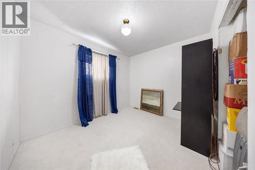 218 Oakburne Place, Sarnia, ON - Indoor