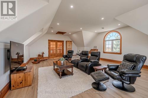 8464 6Th Line, Essa, ON - Indoor Photo Showing Other Room