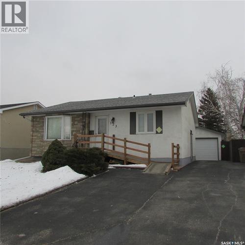 123 Bentley Drive, Regina, SK - Outdoor