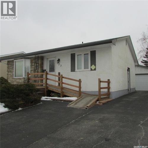 123 Bentley Drive, Regina, SK - Outdoor