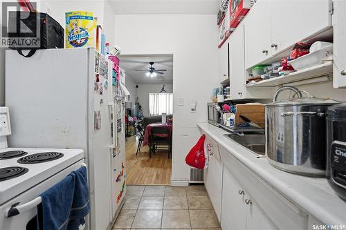 1562 Argyle Street, Regina, SK - Indoor Photo Showing Kitchen