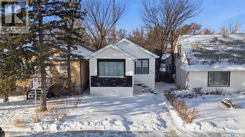1562 Argyle Street, Regina, SK - Outdoor